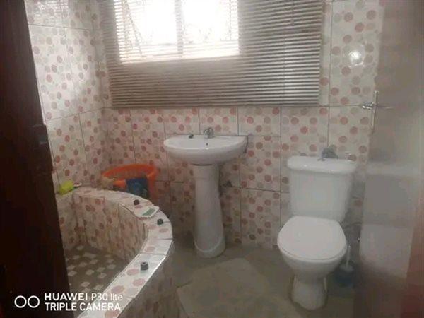 4 Bedroom Property for Sale in Mabopane North West